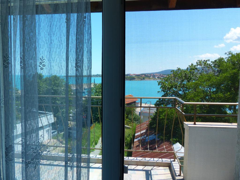 Sunhouse Rooms ซาเรโว ภายนอก รูปภาพ