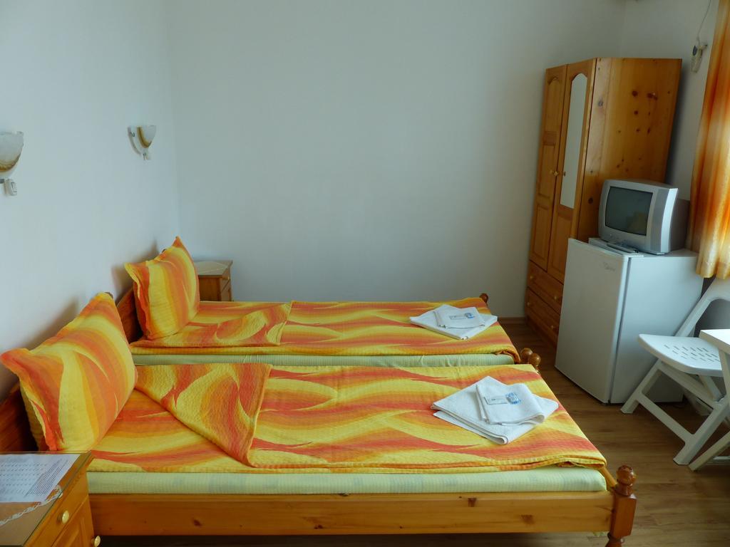 Sunhouse Rooms ซาเรโว ภายนอก รูปภาพ