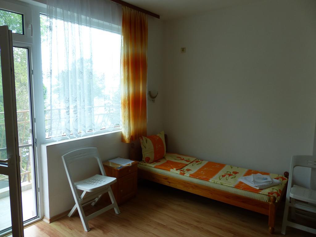Sunhouse Rooms ซาเรโว ภายนอก รูปภาพ