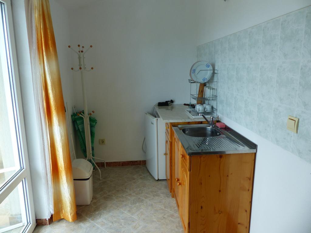 Sunhouse Rooms ซาเรโว ภายนอก รูปภาพ