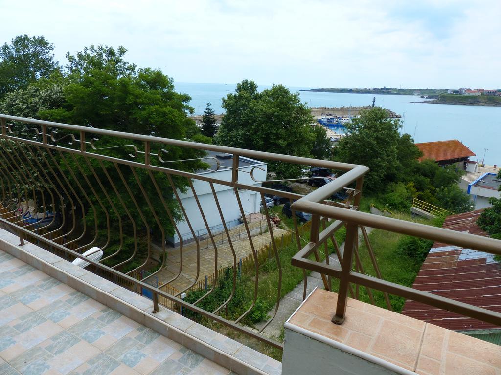 Sunhouse Rooms ซาเรโว ภายนอก รูปภาพ